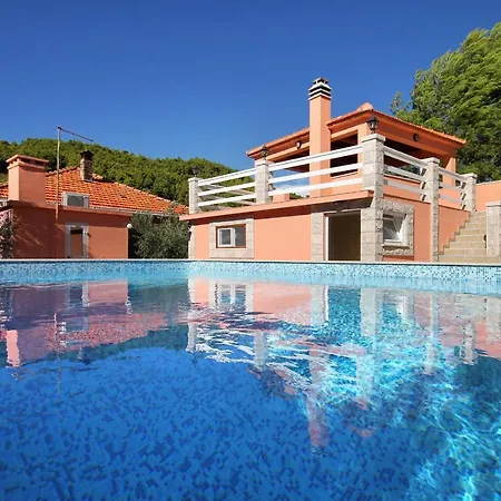 Family Friendly With A Swimming Pool Smokvica, Korcula - 9161 * Smokvica (Korcula)