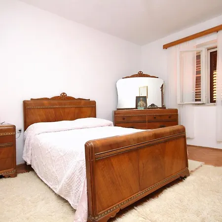 Family Friendly With A Swimming Pool Smokvica, Korcula - 9161 * Smokvica (Korcula)