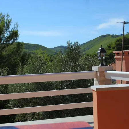 Family Friendly With A Swimming Pool Smokvica, Korcula - 9161 * Smokvica (Korcula)