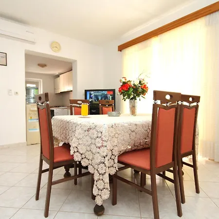 Appartement Family Friendly With A Swimming Pool Smokvica, Korcula - 9161 Smokvica (Korcula)